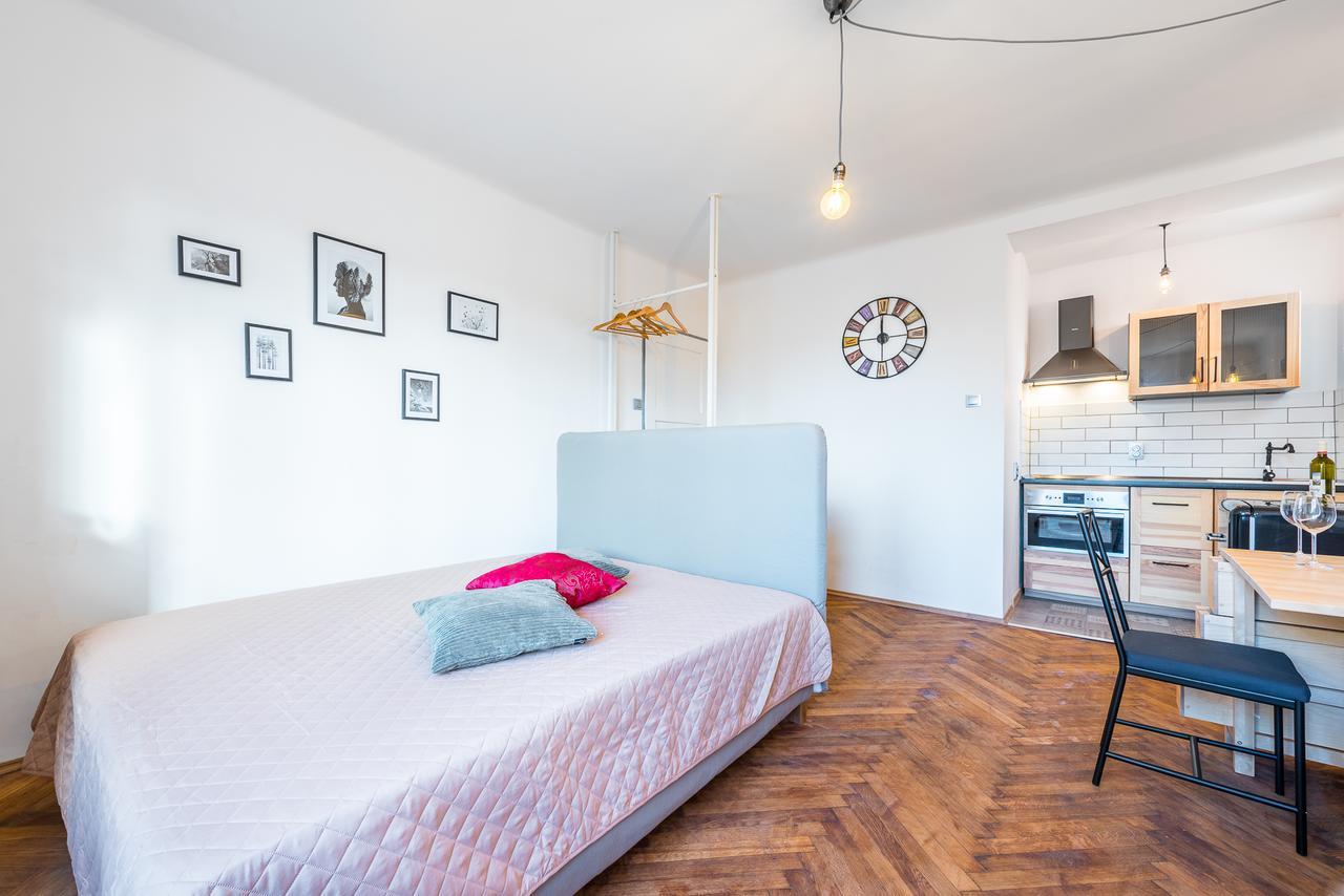 Bellagio Apartment B Πράγα Εξωτερικό φωτογραφία